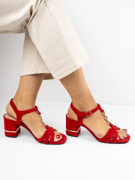 Modne sandały damskie na obcasie w kolorze Red
