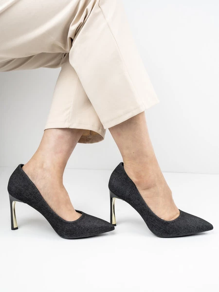 Modne czółenka - Eclanne Black