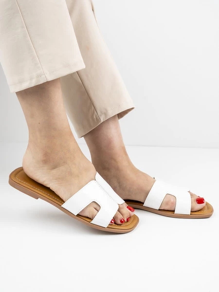 Klapki Sasa w kolorze White