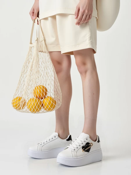 Damskie Sneakersy MIA WHITE/BLACK – Kontrastowy Design i Miejski Szyk