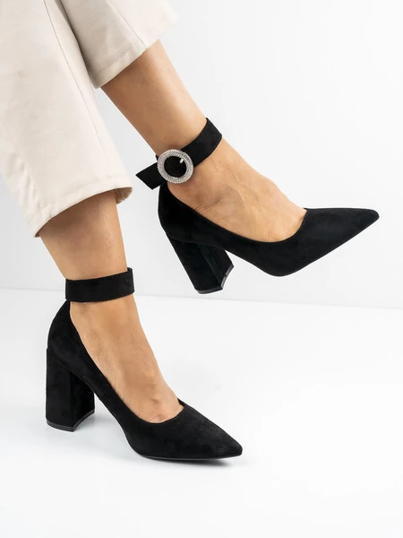 Modne czółenka w kolorze Black