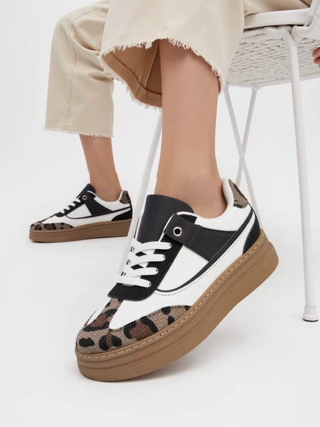 Damskie Sneakersy WILDNOVA BLK WHITE