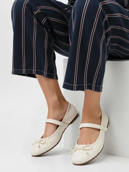 Damskie Baleriny VARENA – White