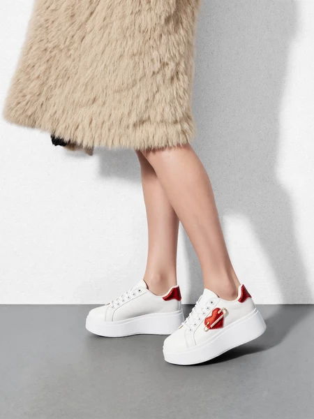 Damskie Sneakersy MIA RED – Wyrazisty Kolor i Miejski Styl