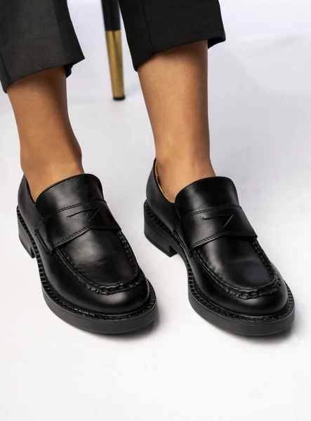 Damskie Mokasyny CELINO NERO – Klasyczne Buty na Co Dzień