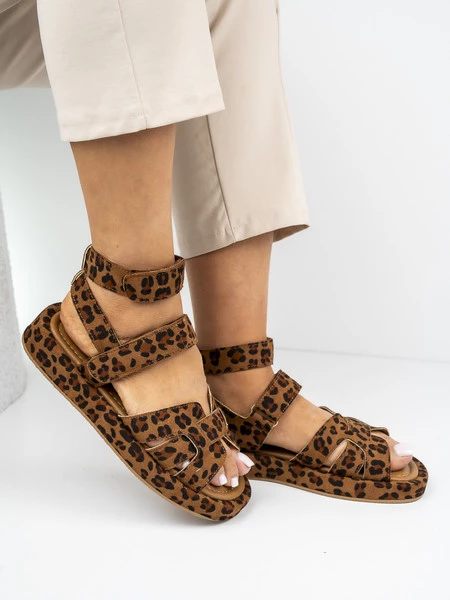 Sandały damskie na rzepy w kolorze Leopard