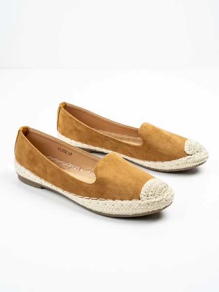 Modne espadryle damskie w kolorze Camel
