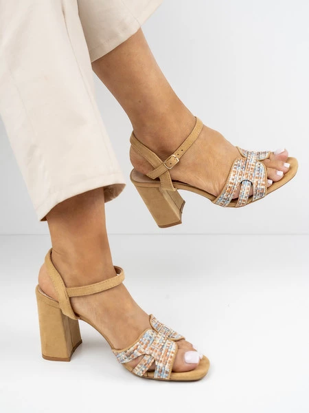 Sandały eleganckie damskie na szerokim obcasie w kolorze Camel