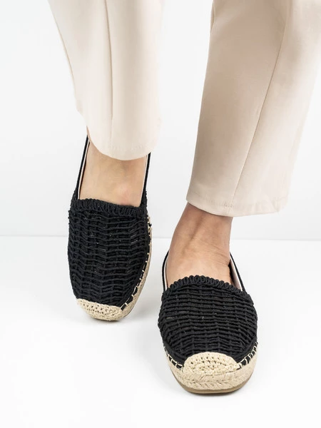 Modne espadryle damskie w kolorze Black