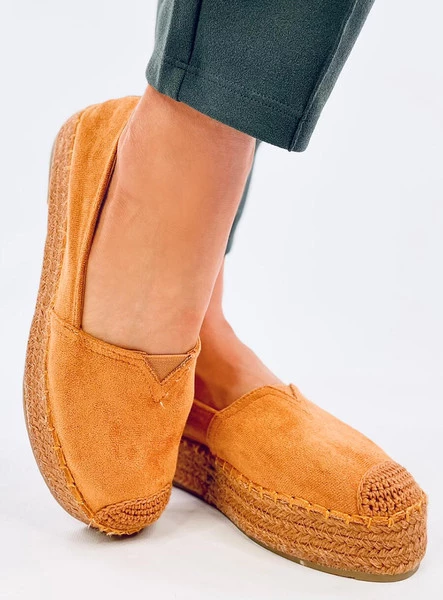 Espadryle na grubej podeszwie POULAIN CAMEL