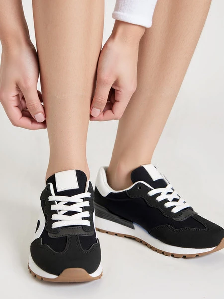 Damskie Sneakersy LARA BLACK