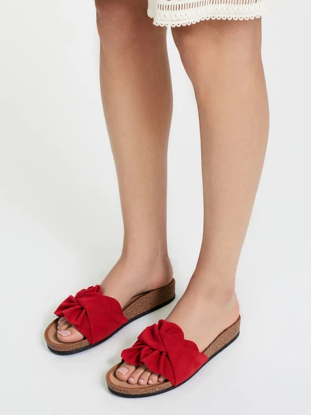Klapki damskie eleganckie w kolorze Red