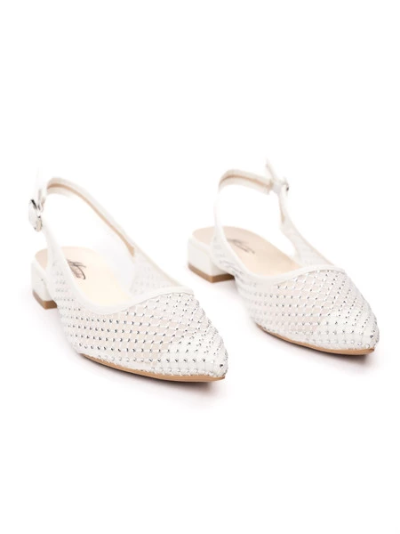 Modne czółenka w kolorze White