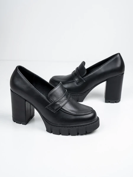 Mokasyny eleganckie damskie na obcasie w kolorze BlackPU