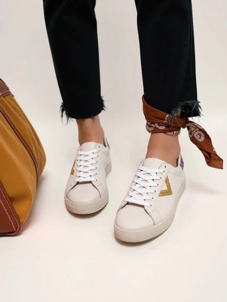 Damskie Sneakersy – Białe, Brokatowe Wstawki Sienna GOLD
