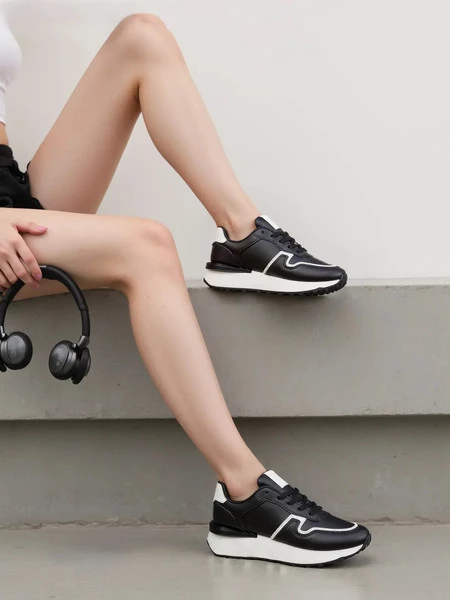 Damskie Sneakersy VELOX BLACK