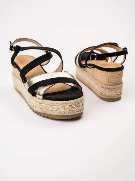 Sandały na koturnie z plecionką w kolorze Black