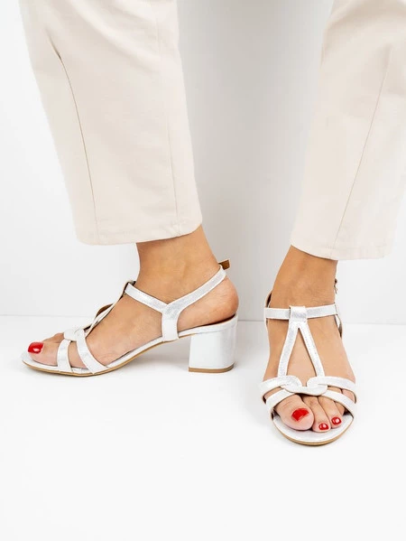 Sandały damskie eleganckie na platformie w kolorze Silver