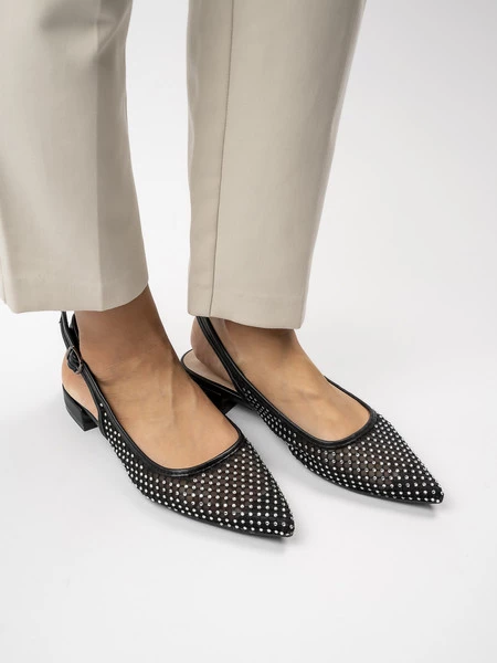 Modne czółenka w kolorze Black