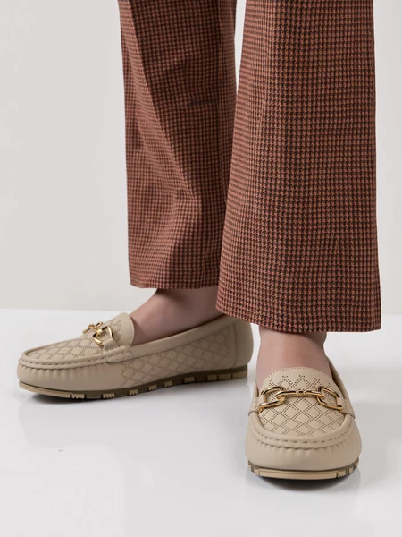 Damskie Mokasyny LIA BEIGE – Ażurowy Wzór i Elegancki Akcent