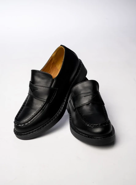 Damskie Mokasyny CELINO NERO – Klasyczne Buty na Co Dzień